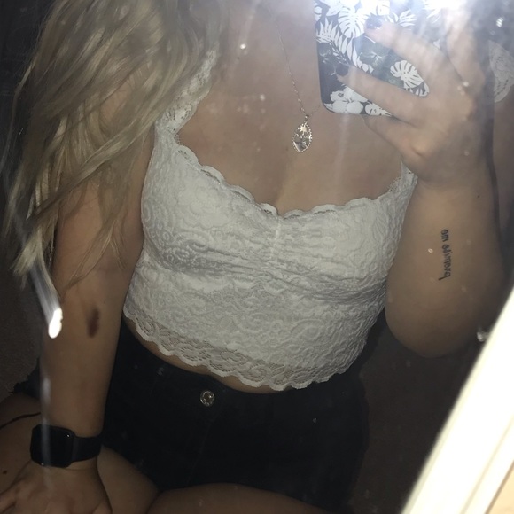 white lace crop - Picture 1 of 6